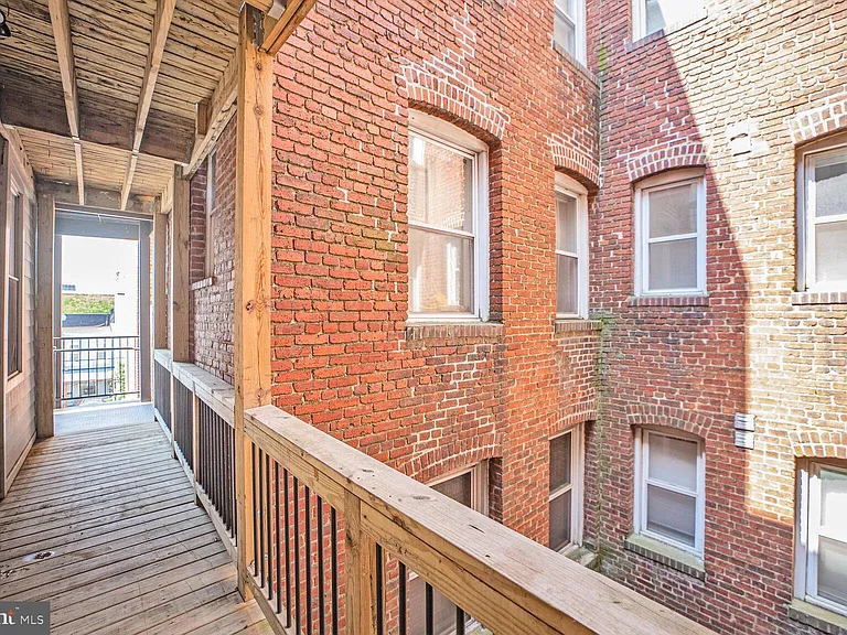 608 Irving St NW #1 — Photo 15