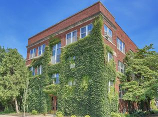 310 W Hill St APT 2E, Champaign, IL 61820
