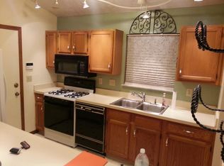 8405 Waco Ln, Powell, OH 43065