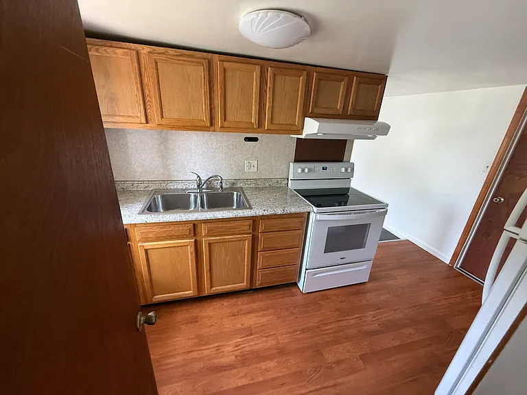 134 S Main St #3 — Photo 6