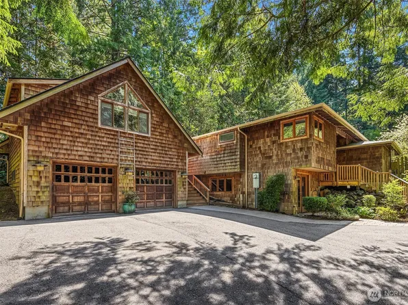11440 Miller Road NE, Bainbridge Island, WA 98110