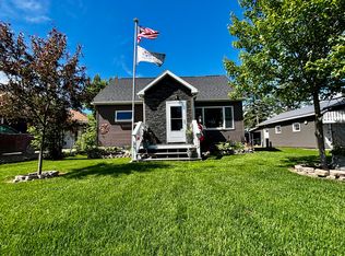 212 W 9th Ave, Sault Sainte Marie, MI 49783