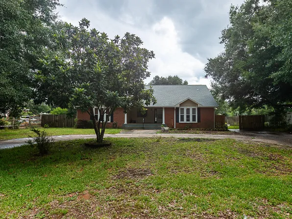 8371 Miranda St, Navarre, FL 32566