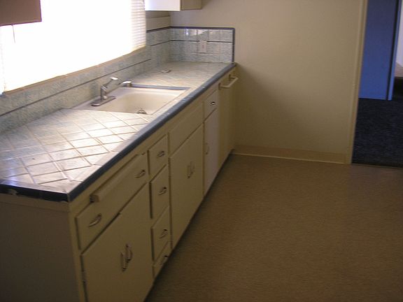 5th image of 3446 E Joyce Dr