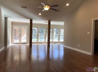 8516 Shady Bluff Dr, Baton Rouge, LA 70818