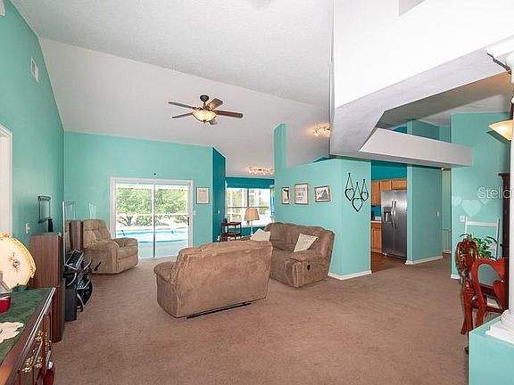 3rd image of 912 Marquee Dr