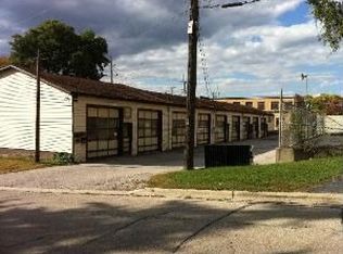 301 Johnson St, East Dundee, IL 60118