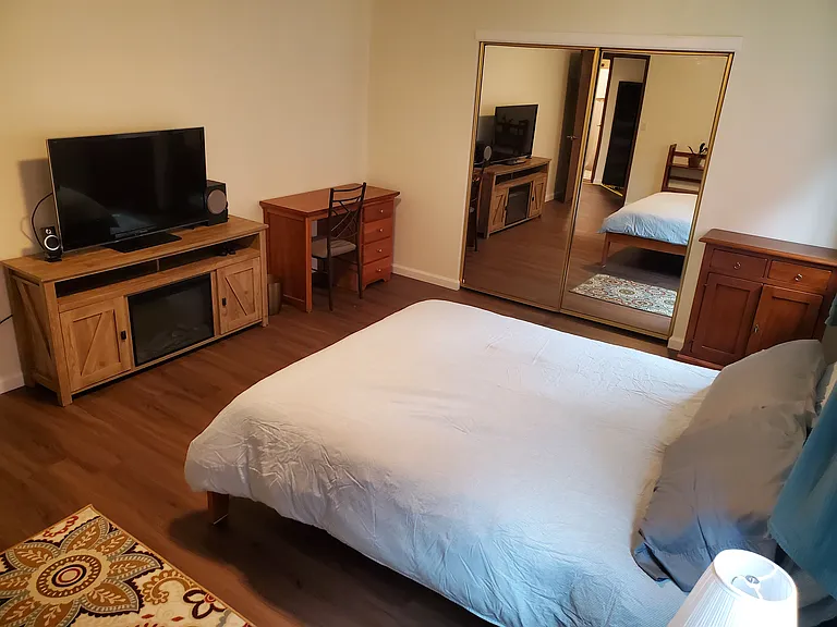 2438 Travis Ct #A — Photo 14