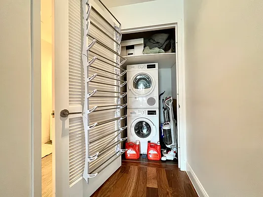 Rented by Compass | media 9