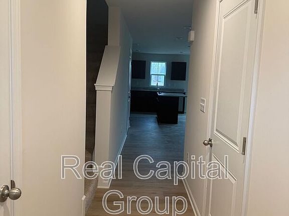 3rd image of 106 South Dr