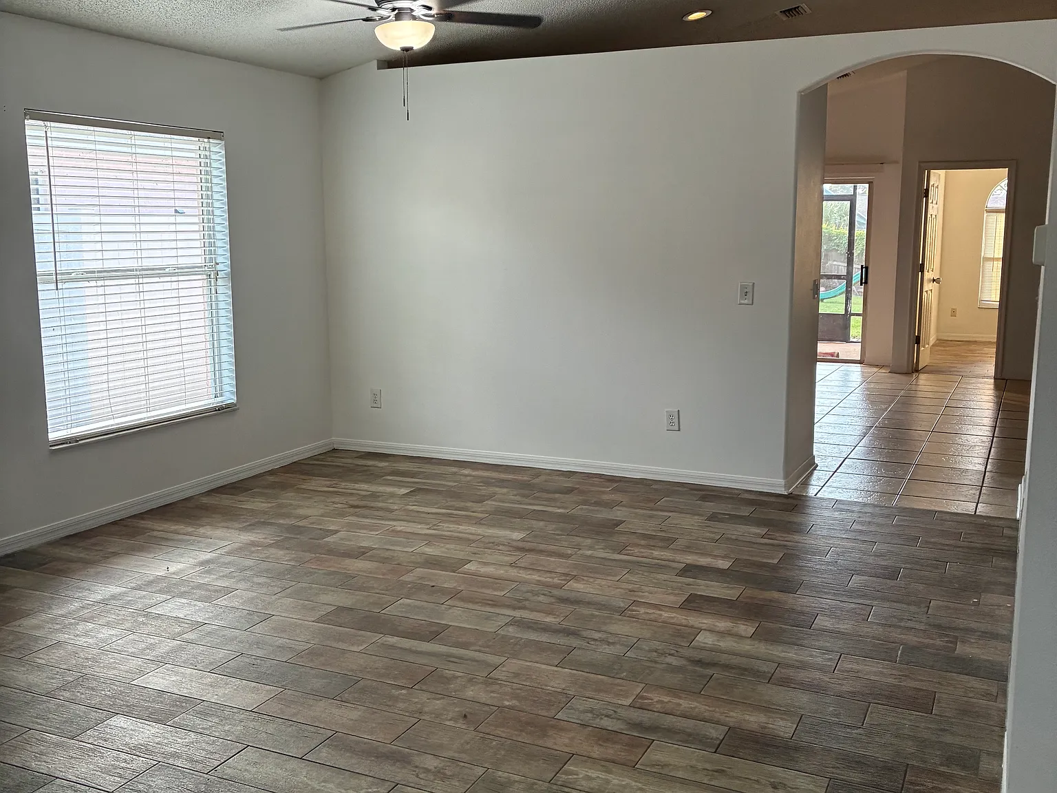 3 bed, 1680 sqft, $2,350 — Photo 2