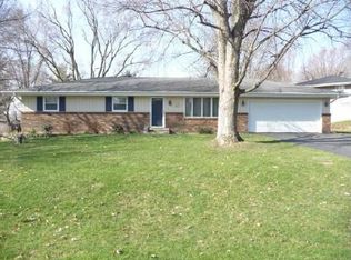 5927 Hillsbrough Rd, Rockford, IL 61109