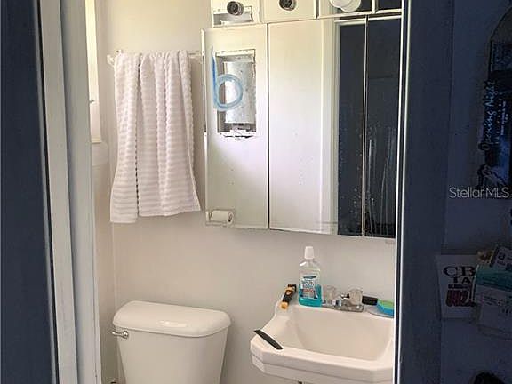 4th image of 3705 W Wallace Ave