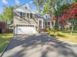 816 Hamilton Pl, Roselle Park, NJ 07204