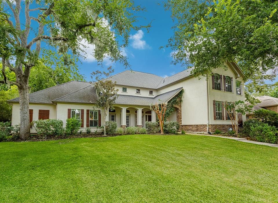 1st image of 4811 Oxbow Cir W