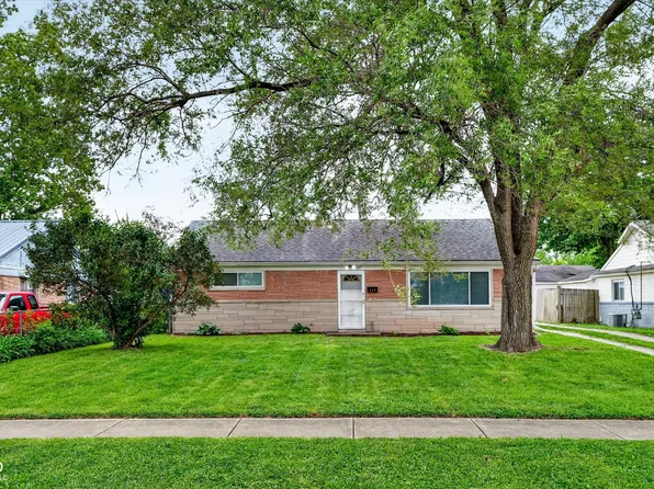 449 Southgate Dr, Greenwood, IN 46143