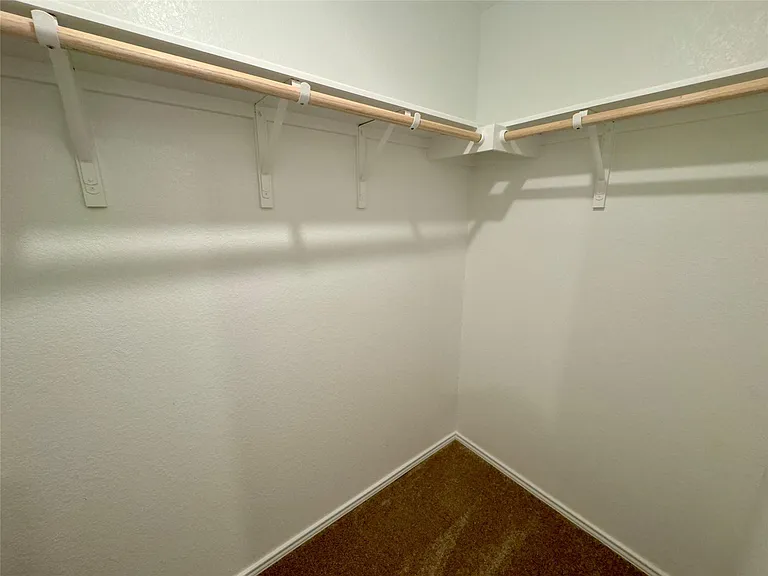 2210 Cyclone Dr — Photo 17