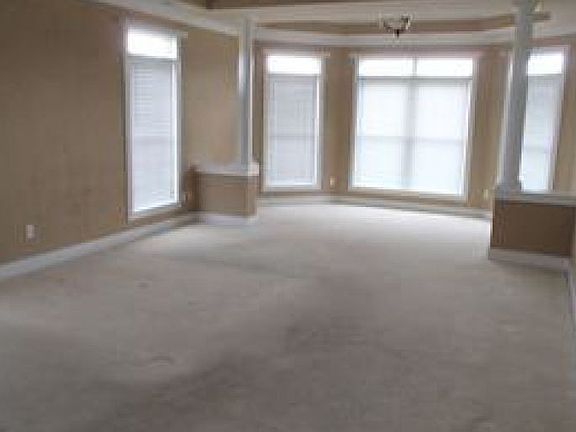 3rd image of 406 Walter Earl Ln
