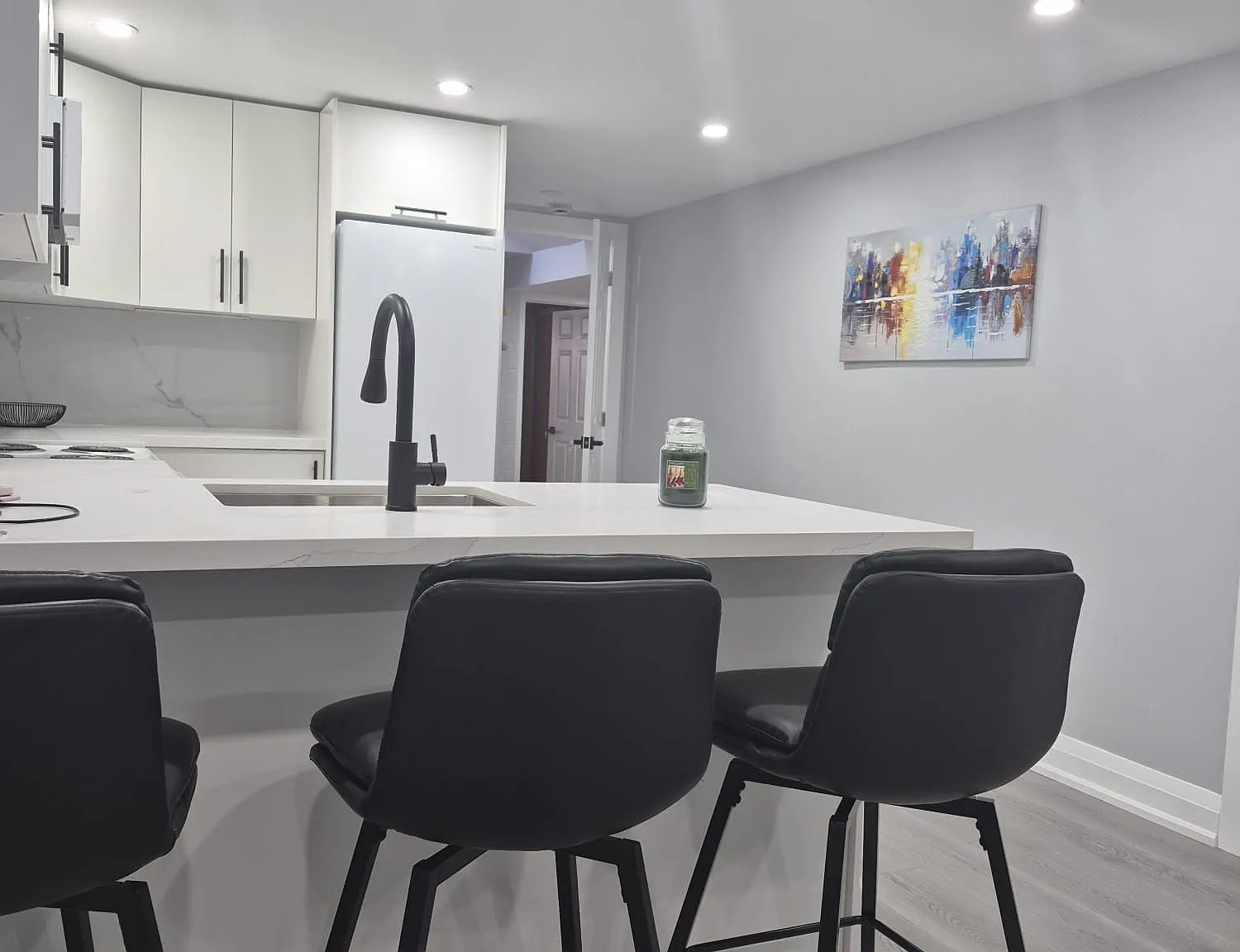 4 bed, $2,000 — Photo 4