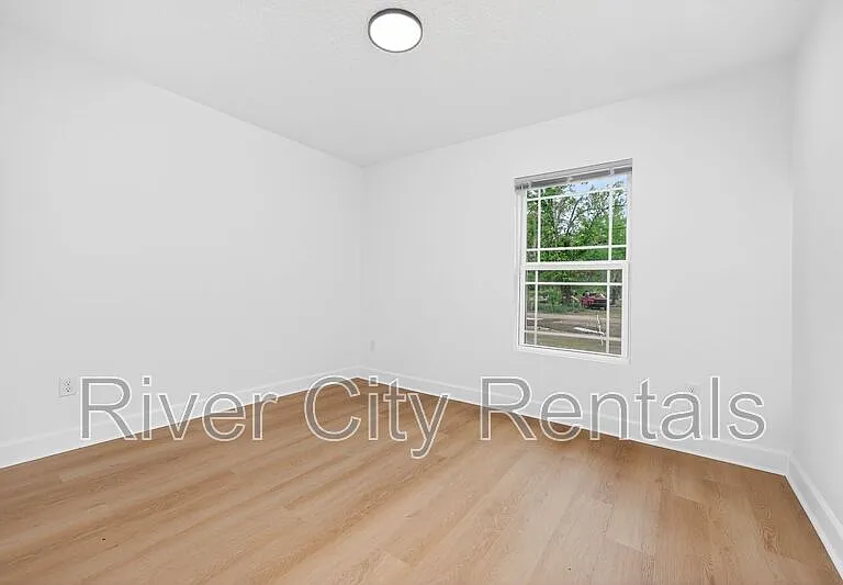 5512 Crockett Ct — Photo 16