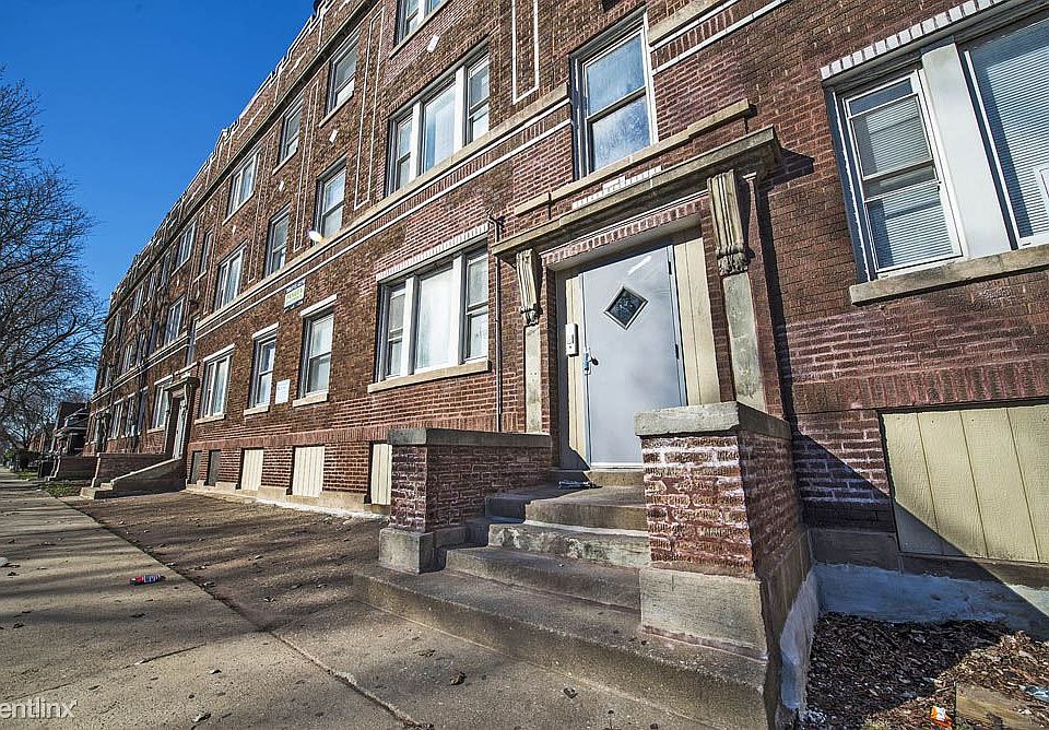 7120 S Wabash Apartments Chicago Exterior_3