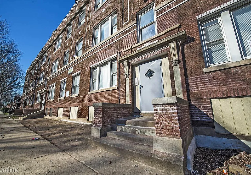 7120 S Wabash Apartments Chicago Exterior_3