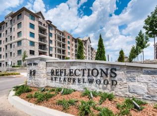 778 Laurelwood Dr #403, Waterloo, ON N2V 0G3