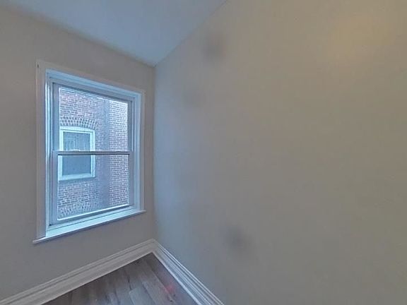 4th image of 96 Waldo Ave #403