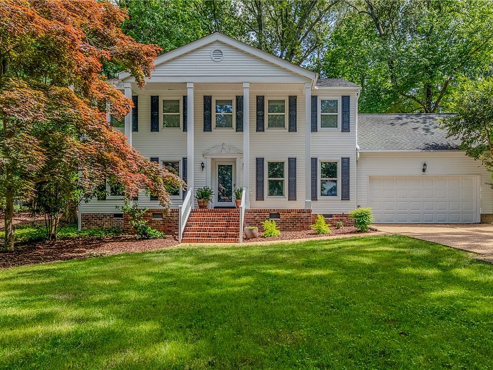 1st image of 203 Riverview Plantation Dr
