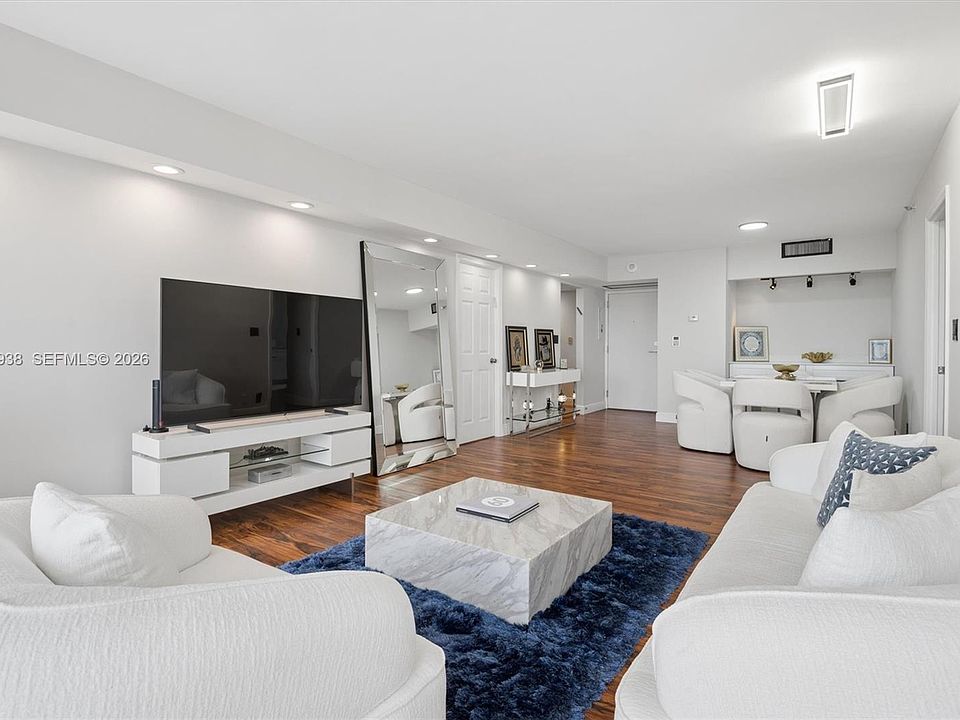 1st image of 20225 NE 34th Ct APT 1014