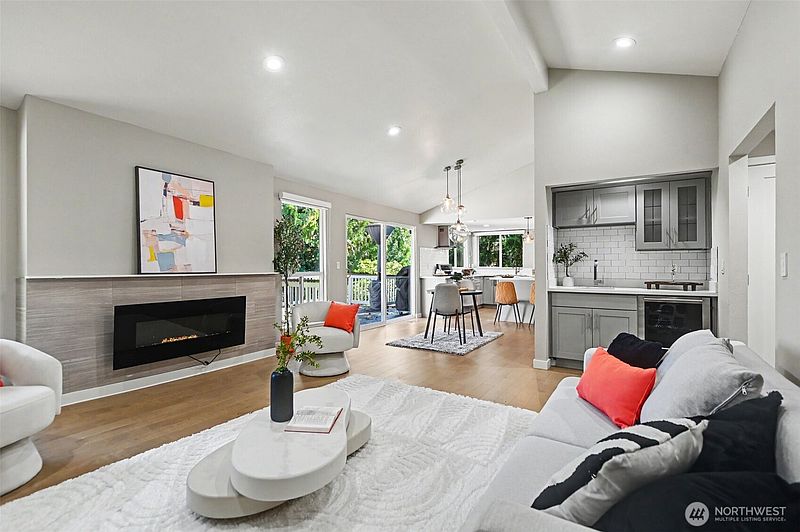 5th image of 14023 SE 60th Street