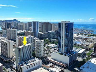 780 Amana St APT 1607, Honolulu, HI, 96814