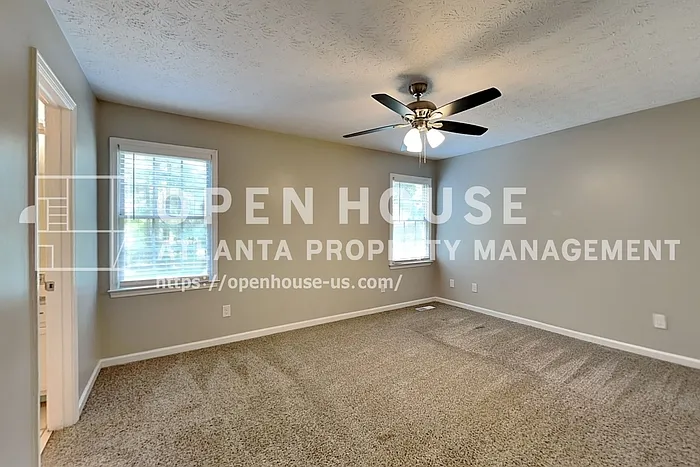 604 Dillon Dr — Photo 8