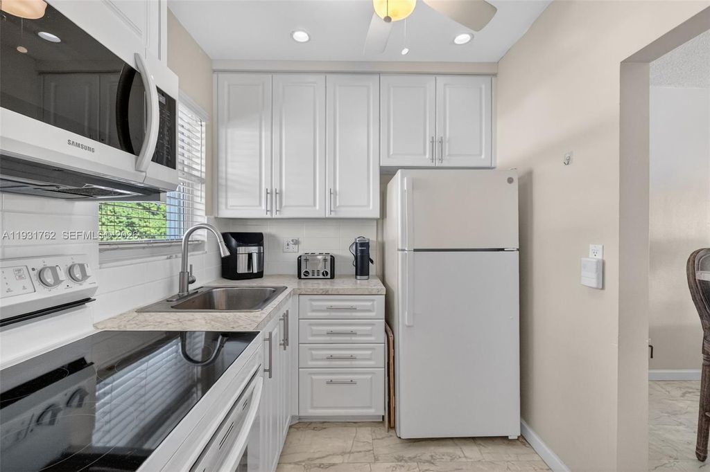 2650 W Golf Blvd APT 259, photo 3