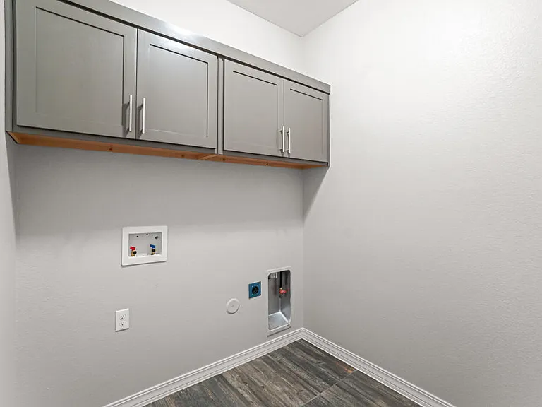 1740 Eased St — Photo 38