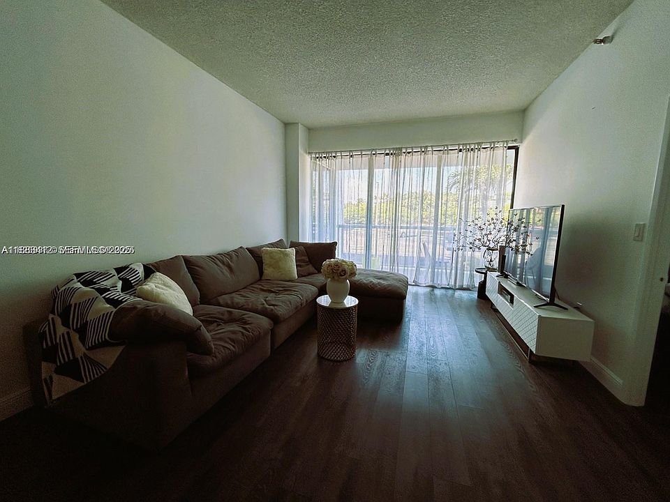 2nd image of 20515 E Country Club Dr