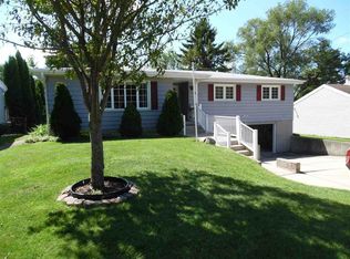 2470 Finger Rd, Green Bay, WI 54302