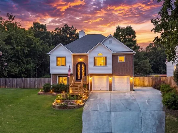 7525 Austin Harbor Dr, Cumming, GA 30041