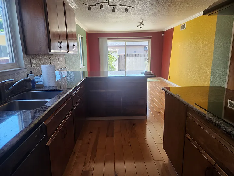 4916 Omar St — Photo 4