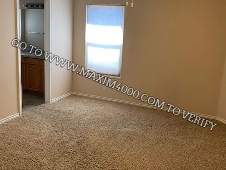 2499 Interlochen Ct #4A — Photo 7