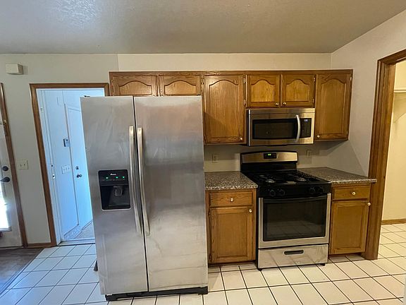 3rd image of 1616 Westmore Dr