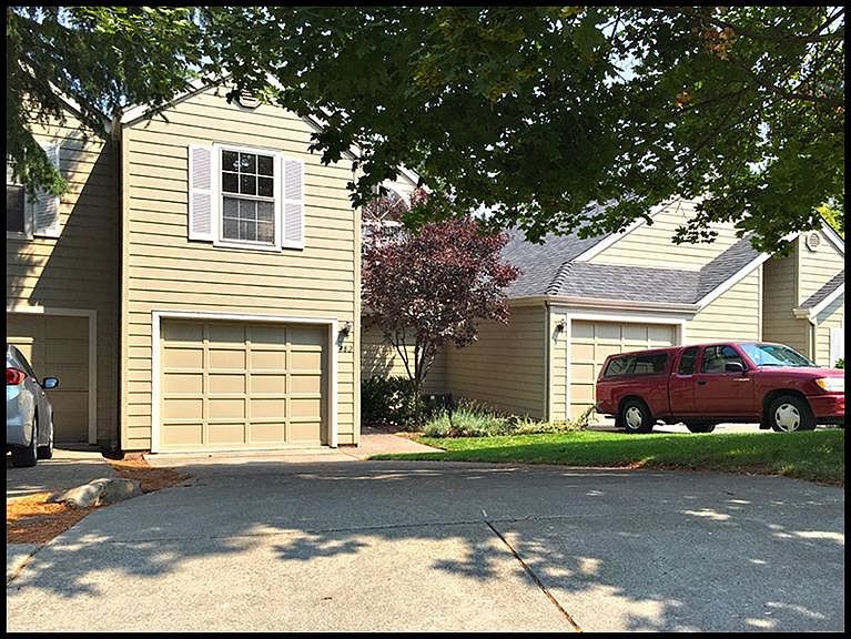 1st image of 482 Lori Ln