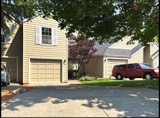 482 Lori Ln, Medford, OR 97520