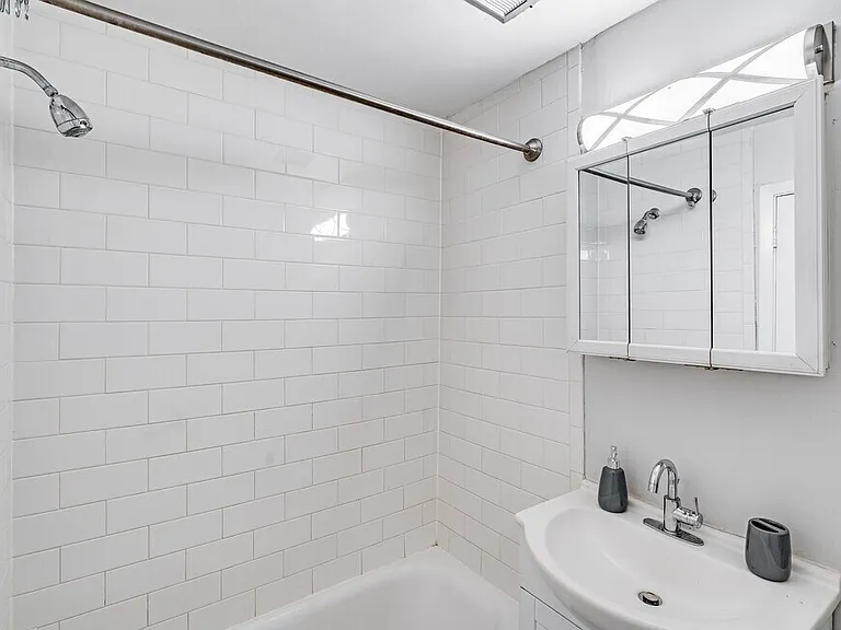 631 W Fisher Ave #B-8 — Photo 9