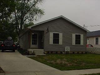 2nd image of 701 W 4th St