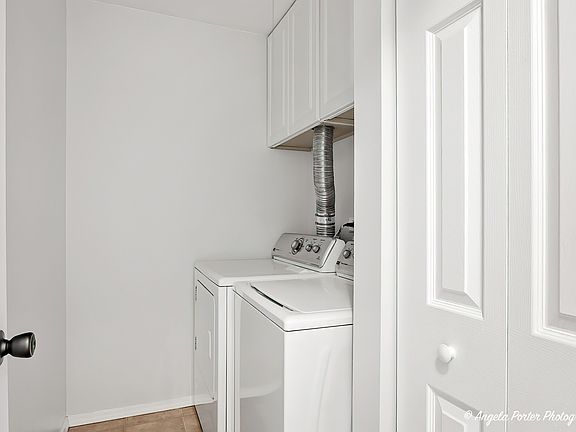 5th image of 1765 Somerfield Ln