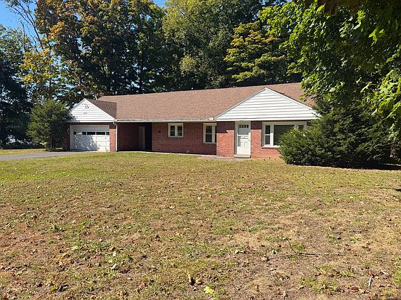 3rd image of 602 Bernardston Rd