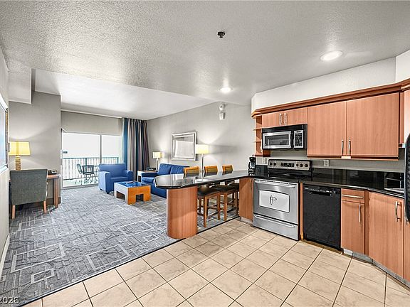 2nd image of 211 E Flamingo Rd #1407