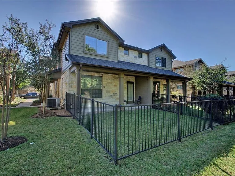 1310 W Parmer Ln #24B — Photo 23