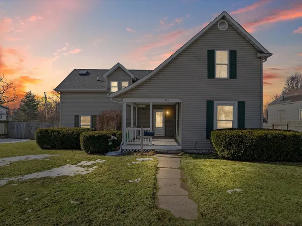 325 N Market St, Hoopeston, IL 60942